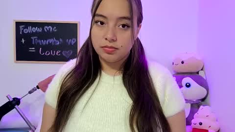 Snapshot of valeria_cherry chatting on April 7, 2026, 2:01 am valeria online show from April 7, 2026, 2:01 am