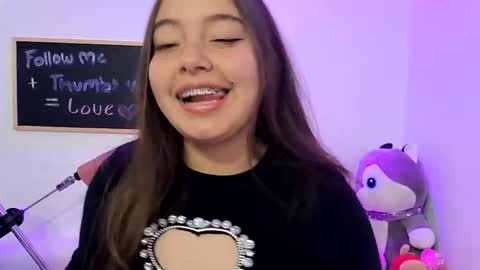 Snapshot of valeria_cherry chatting on April 9, 2026, 5:18 am valeria online show from April 9, 2026, 5:18 am