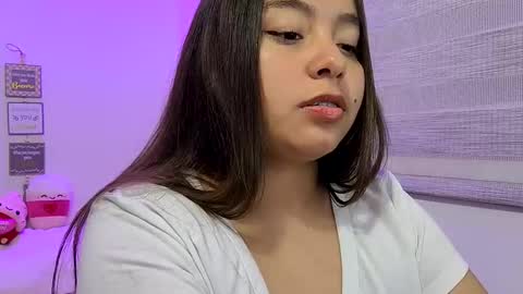 Snapshot of valeria_cherry chatting on April 11, 2026, 7:45 am valeria online show from April 11, 2026, 7:45 am