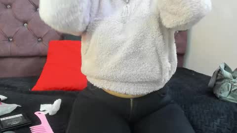 Snapshot of valeria_fiery chatting on November 6, 2025, 3:02 pm VALERIA online show from November 6, 2025, 3:02 pm