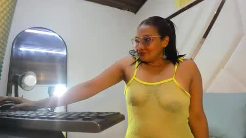 Snapshot of valeria_gil_ chatting on May 28, 2026, 3:26 am valeria_gil_ online show from May 28, 2026, 3:26 am
