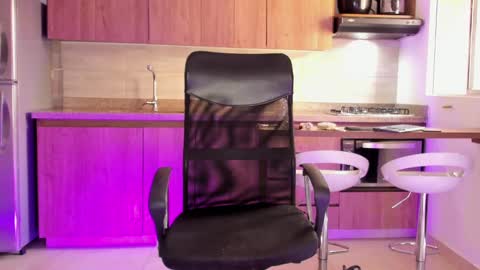 Snapshot of valeria_lewiis chatting on February 23, 2025, 2:57 pm Valeria lewiis joness online show from February 23, 2025, 2:57 pm