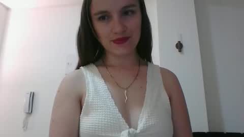 valeriafrannco online show from December 14, 2025, 9:52 pm