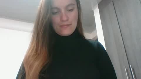 valeriafrannco online show from March 8, 2026, 6:06 am