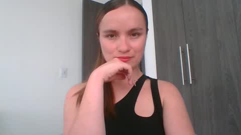 valeriafrannco online show from March 25, 2026, 8:59 pm