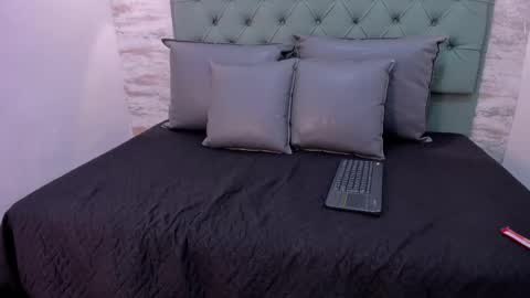 Valeria online show from March 15, 2026, 1:44 am