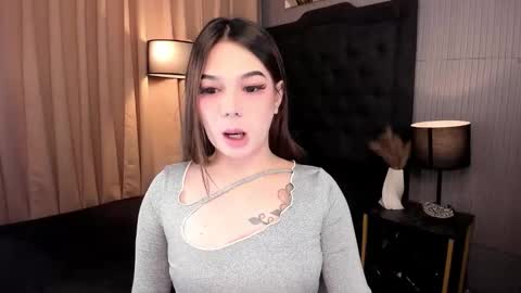 Snapshot of valerialukyanovaxxx chatting on October 16, 2025, 11:44 am Valeria online show from October 16, 2025, 11:44 am