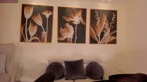 Snapshot of valeriariverax chatting on December 17, 2024, 3:28 am Valeria online show from December 17, 2024, 3:28 am