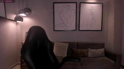 Snapshot of valeriariverax chatting on March 7, 2025, 3:19 am Valeria online show from March 7, 2025, 3:19 am