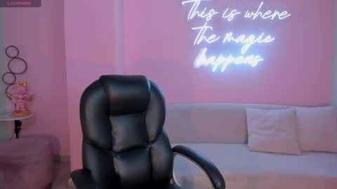 Valeria online show from March 9, 2025, 11:35 pm