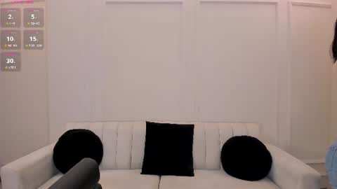 Snapshot of valeriaroldanx chatting on June 16, 2026, 6:21 pm Valeria online show from June 16, 2026, 6:21 pm