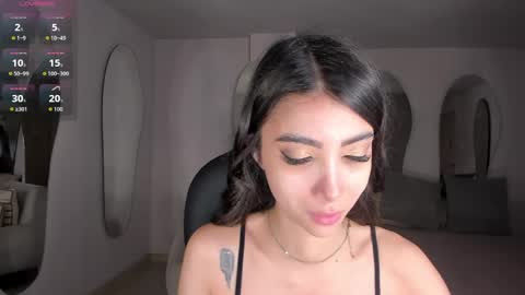 Snapshot of valeriavelvet chatting on May 29, 2026, 11:52 am Vale online show from May 29, 2026, 11:52 am