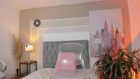 Snapshot of valeriavibes chatting on December 20, 2024, 11:16 pm Valeria online show from December 20, 2024, 11:16 pm