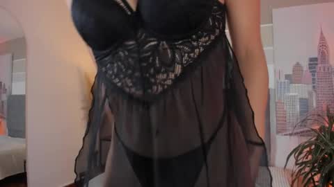 Snapshot of valeriavibes chatting on December 22, 2024, 9:09 pm Valeria online show from December 22, 2024, 9:09 pm