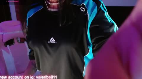 Snapshot of valeribell1 chatting on January 7, 2025, 5:22 am Valeri online show from January 7, 2025, 5:22 am