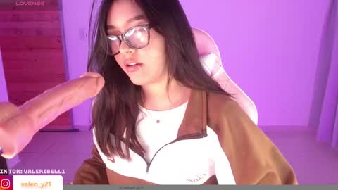 Snapshot of valeribell1 chatting on January 8, 2026, 5:32 am Valeri online show from January 8, 2026, 5:32 am