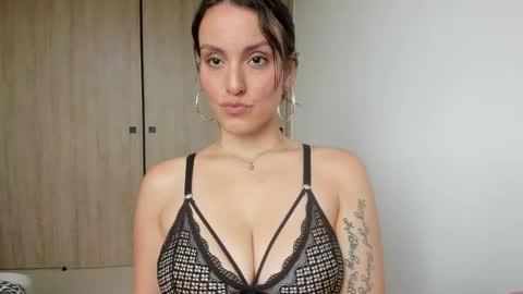 Snapshot of valerie777moonrise chatting on December 14, 2025, 7:29 pm Agape online show from December 14, 2025, 7:29 pm