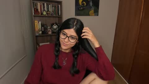 Snapshot of valerie__sky chatting on January 15, 2026, 3:44 am Val online show from January 15, 2026, 3:44 am