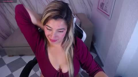 Snapshot of valerie_b chatting on February 15, 2025, 10:42 pm valerie_b online show from February 15, 2025, 10:42 pm