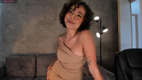 Snapshot of valerieaustin chatting on October 17, 2025, 3:25 pm call me Val online show from October 17, 2025, 3:25 pm