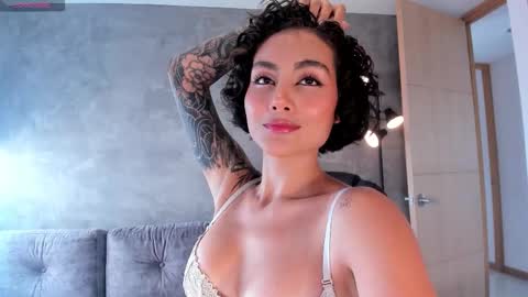  call me Val  online show from January 16, 2026, 4:22 pm