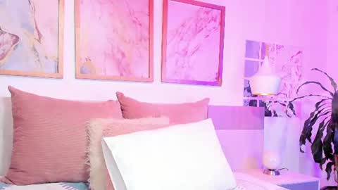 Snapshot of valeriefoxx chatting on July 1, 2026, 12:29 pm Valeria online show from July 1, 2026, 12:29 pm