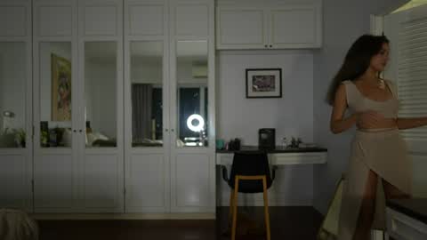 Valerie online show from October 16, 2025, 2:29 pm