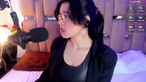 Valeria online show from March 8, 2025, 3:45 pm