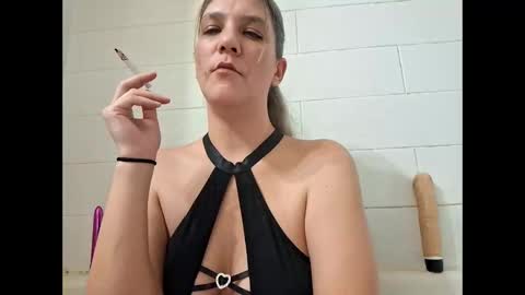 ValerieRayne online show from February 28, 2026, 5:52 am