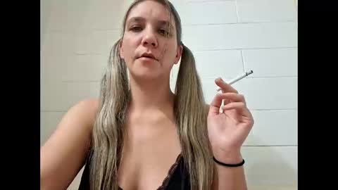 ValerieRayne online show from March 1, 2026, 5:20 am