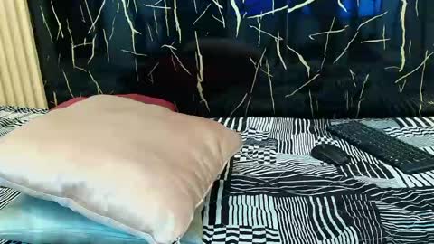 VALERIO  online show from May 15, 2026, 11:01 pm
