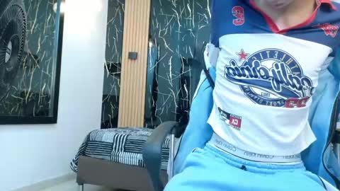 VALERIO  online show from June 7, 2026, 2:37 am
