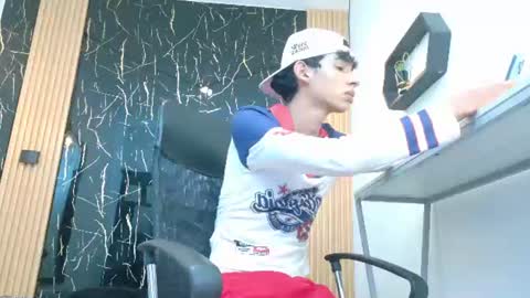 VALERIO  online show from July 17, 2026, 2:51 am