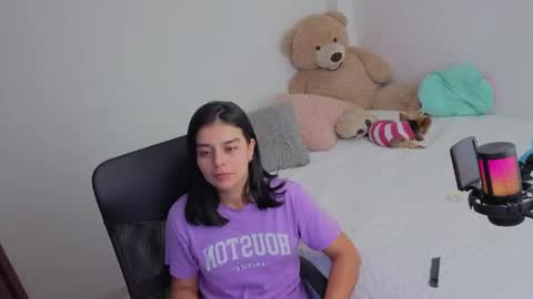 valerihouse_ online show from June 6, 2026, 2:27 am