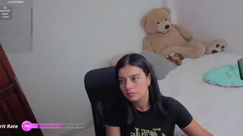 Snapshot of valerihouse_ chatting on June 19, 2026, 2:05 am valerihouse_ online show from June 19, 2026, 2:05 am