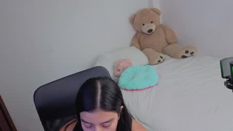 Snapshot of valerihouse_ chatting on July 22, 2026, 2:14 am valerihouse_ online show from July 22, 2026, 2:14 am