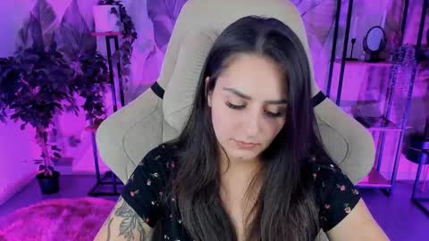 Snapshot of valeriiemills chatting on September 27, 2025, 3:17 pm Valerie online show from September 27, 2025, 3:17 pm