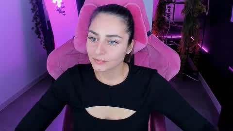 Snapshot of valeriiemills chatting on October 6, 2025, 2:58 pm Valerie online show from October 6, 2025, 2:58 pm