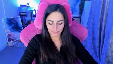 Snapshot of valeriiemills chatting on October 27, 2025, 2:54 pm Valerie online show from October 27, 2025, 2:54 pm