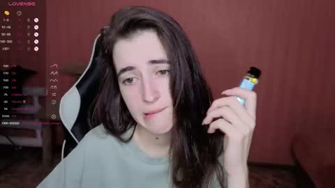 valeritiio online show from December 17, 2025, 4:07 am