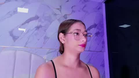 Valeryn online show from May 5, 2026, 3:03 am