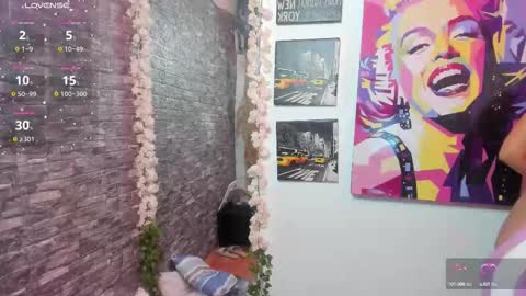 Snapshot of valery__69 chatting on October 17, 2025, 12:19 pm valery__69 online show from October 17, 2025, 12:19 pm