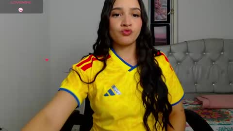 valeria online show from June 18, 2026, 4:35 am