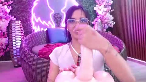valery_blush online show from June 12, 2026, 9:41 am