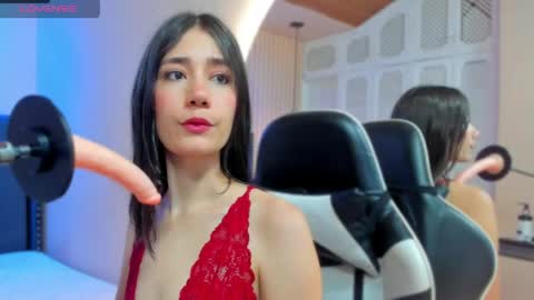 Snapshot of valery_browns chatting on May 13, 2026, 11:07 am online show from May 13, 2026, 11:07 am