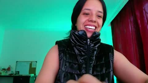 Valeria online show from April 16, 2026, 11:44 am