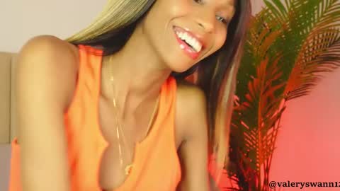 Snapshot of valery_swan1 chatting on November 10, 2025, 3:49 am Valery swan1 online show from November 10, 2025, 3:49 am