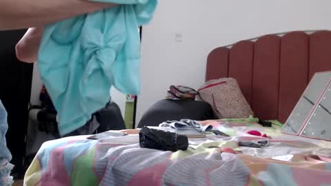 B V Naughty online show from December 7, 2024, 8:16 pm