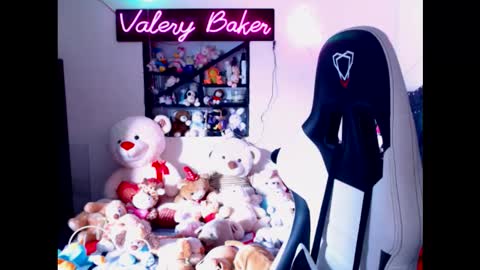 Snapshot of valerybaker1 chatting on October 24, 2025, 1:29 pm B V Naughty online show from October 24, 2025, 1:29 pm