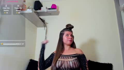 Snapshot of valeryjohanson chatting on October 21, 2025, 1:39 am Valery online show from October 21, 2025, 1:39 am